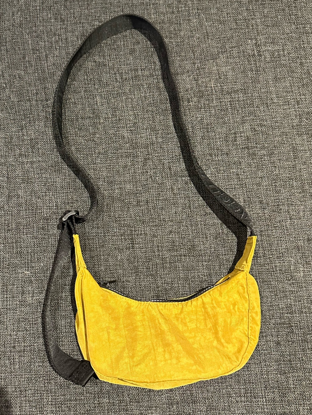 NWT Baggu Mini Nylon Crescent Bag - Camel - Picture 3 of 7